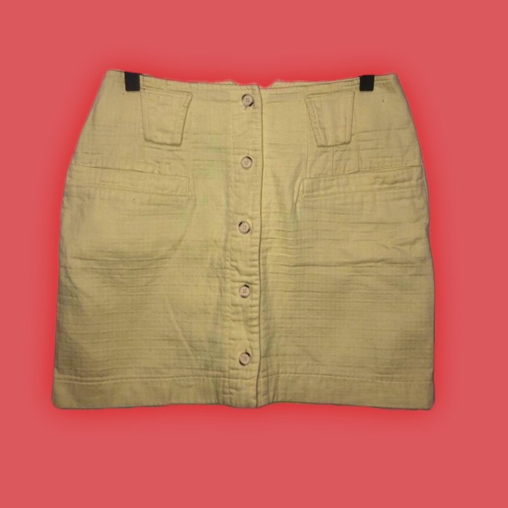 light yellow skirt